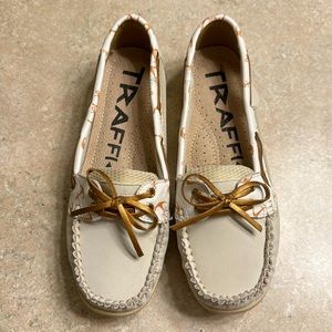 Traffic Brand boat loafers